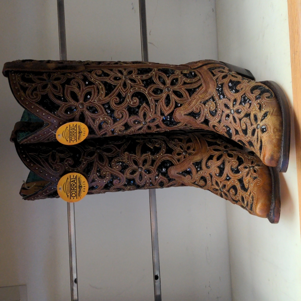 New Women's Corral A4083 - Picture 7 of 9